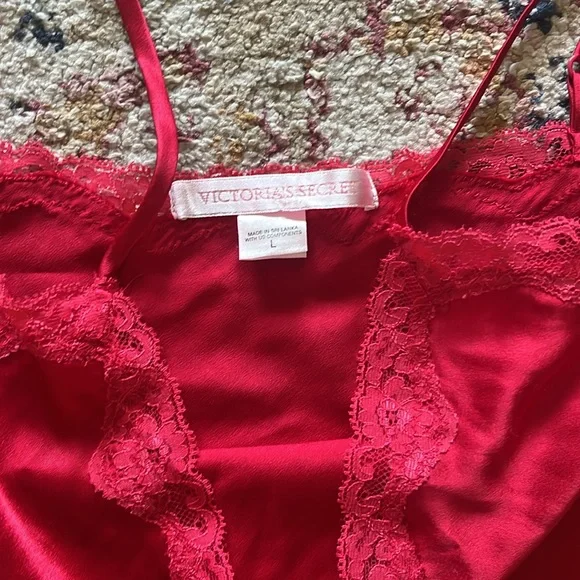 Victoria Secret Cami Set - Picture 2 of 4